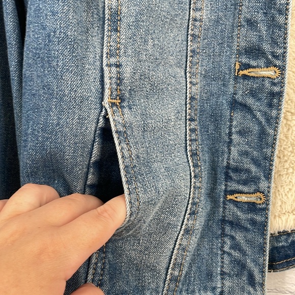 Sherpa Lining Collared Jean Jacket Faux Fur Medium Biker Going Out Party - Picture 3 of 6